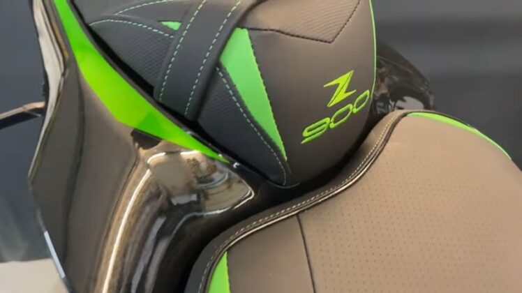 Kawasaki Z900 SE comfortable seating position